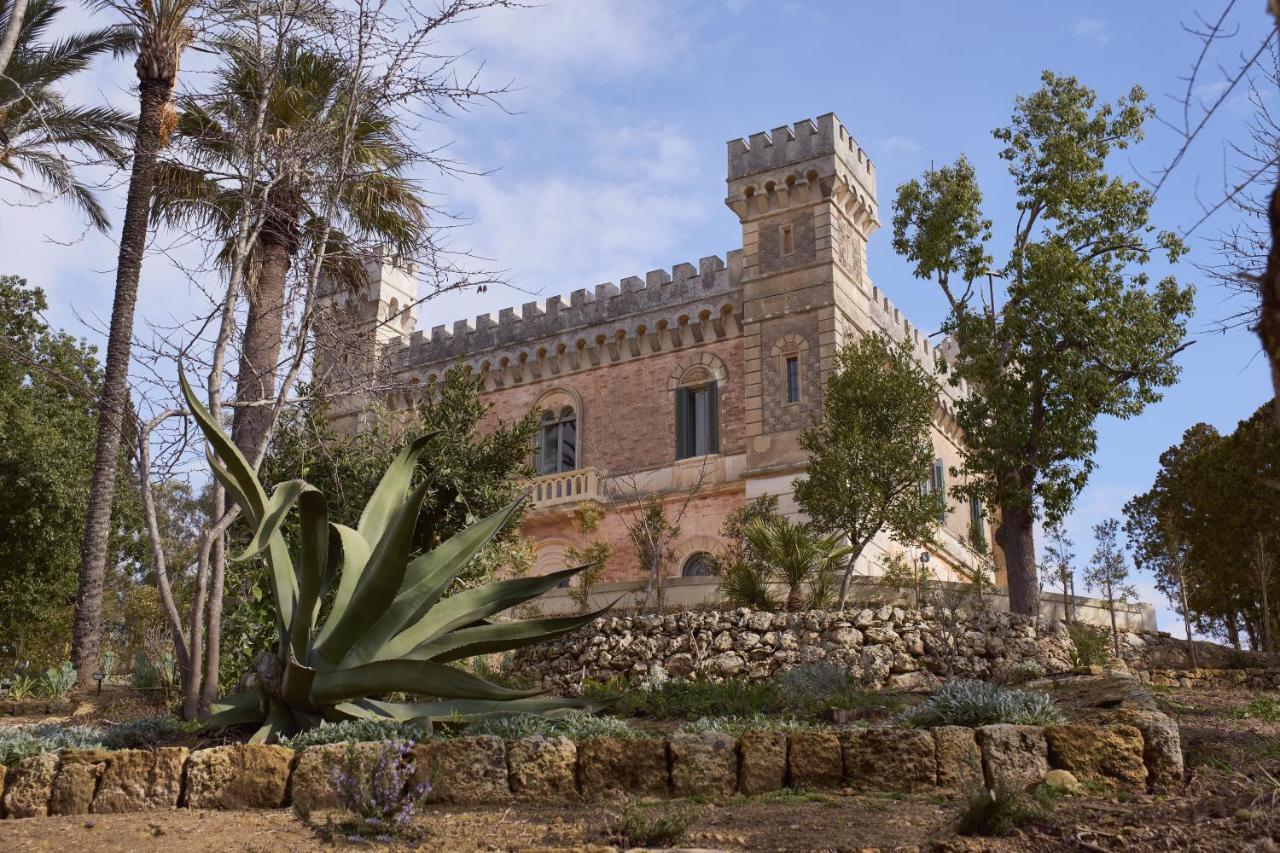 Castle Elvira - The Castle & The Cottage Trepuzzi Екстер'єр фото